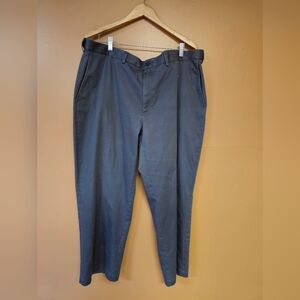 Haggar Men's Charcoal Khaki